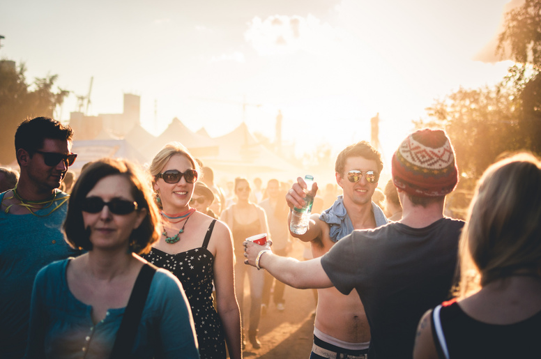 Festivalová atmosféra na festivalu Dockville v Hamburgu