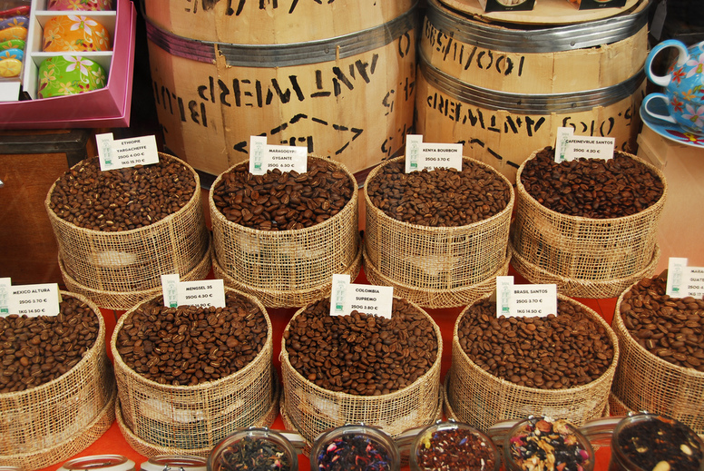 Ukázka z čeho se vyrábí čokoláda v Bruges v Belgii